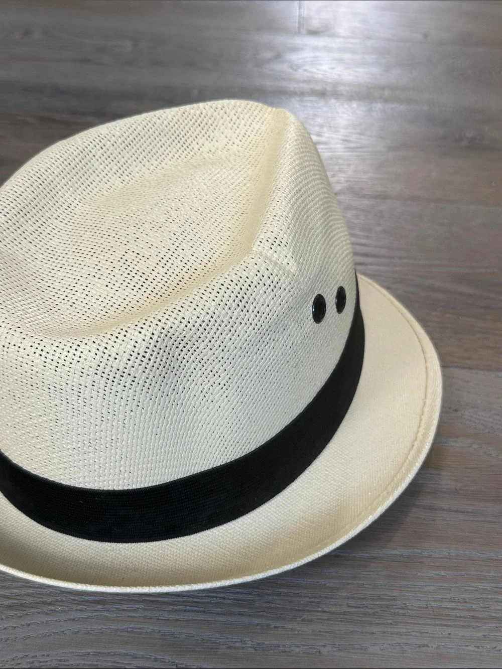 Unisex Breathable Cream Fedora with Black Band, 4 Vents, Elastic Inside Band